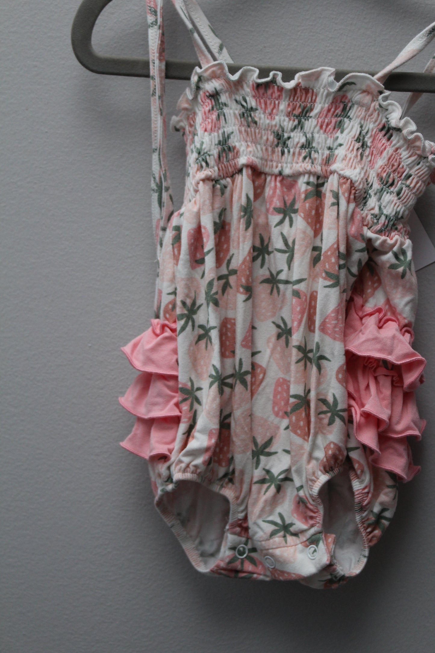 Caden Lane • Strawberry Tie Sleeve Bubble • 0-3 Months