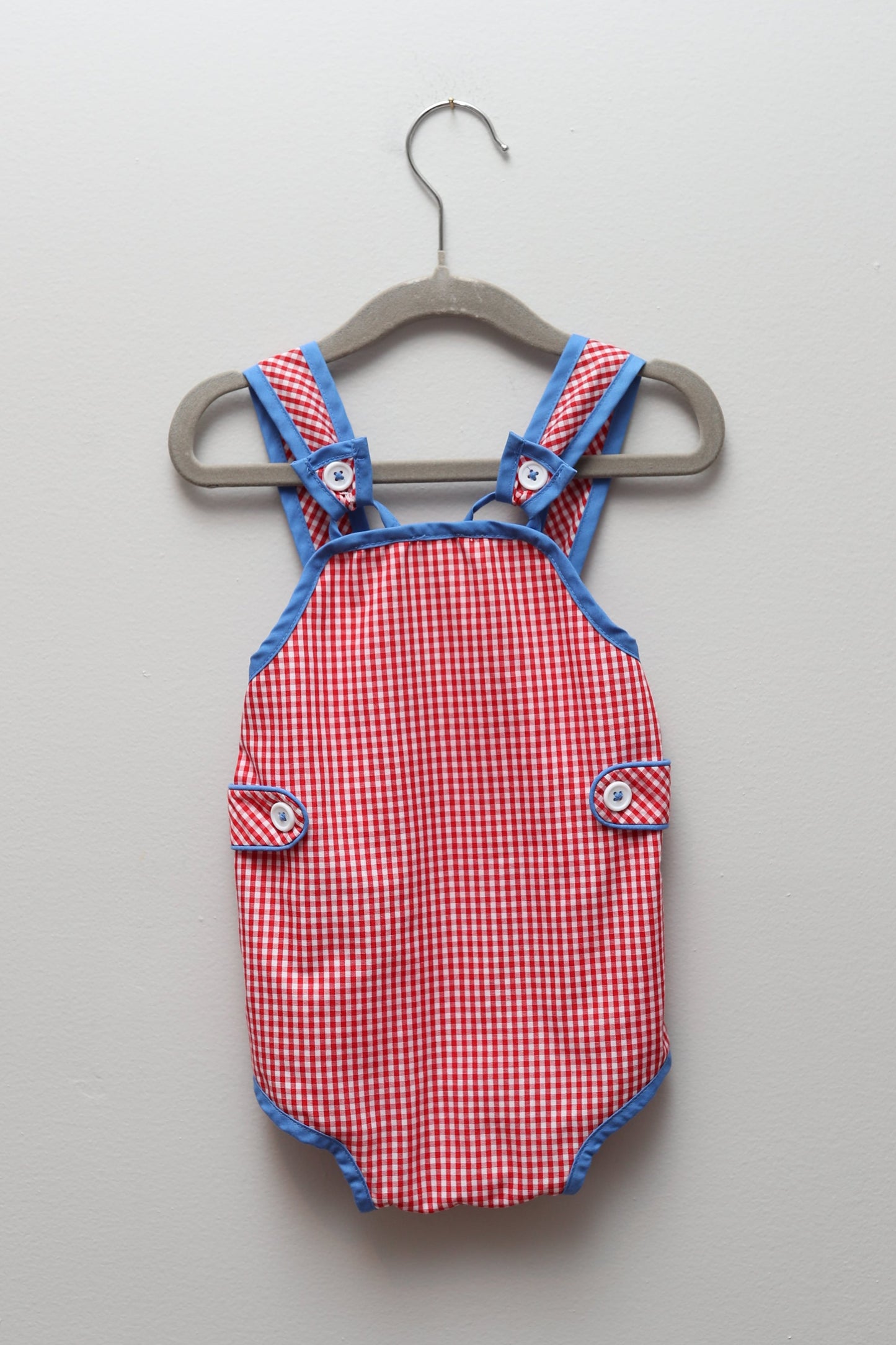 Beaufort Bonnet • Red Gingham w/ Blue Trim Bubble • 6-12 Months