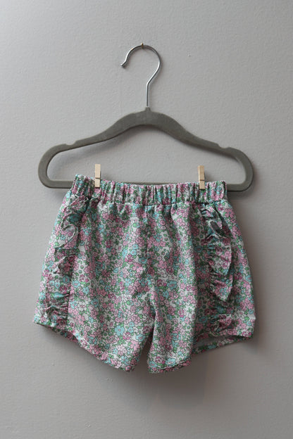 Busy Bees Smocks • Pink Floral Shorts • 3T