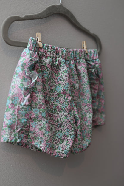 Busy Bees Smocks • Pink Floral Shorts • 3T